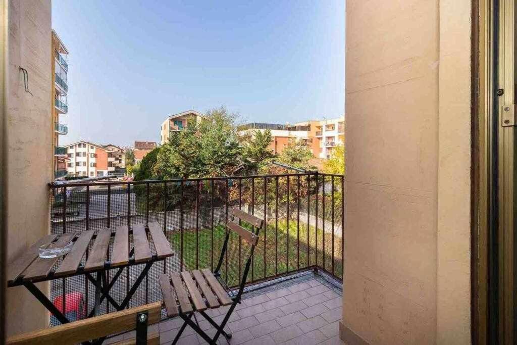 Appartamento A Pochi Passi Dalla Stazione Comodo A Coppie E Famiglie, Casa Ferrucci Колленьо Екстер'єр фото